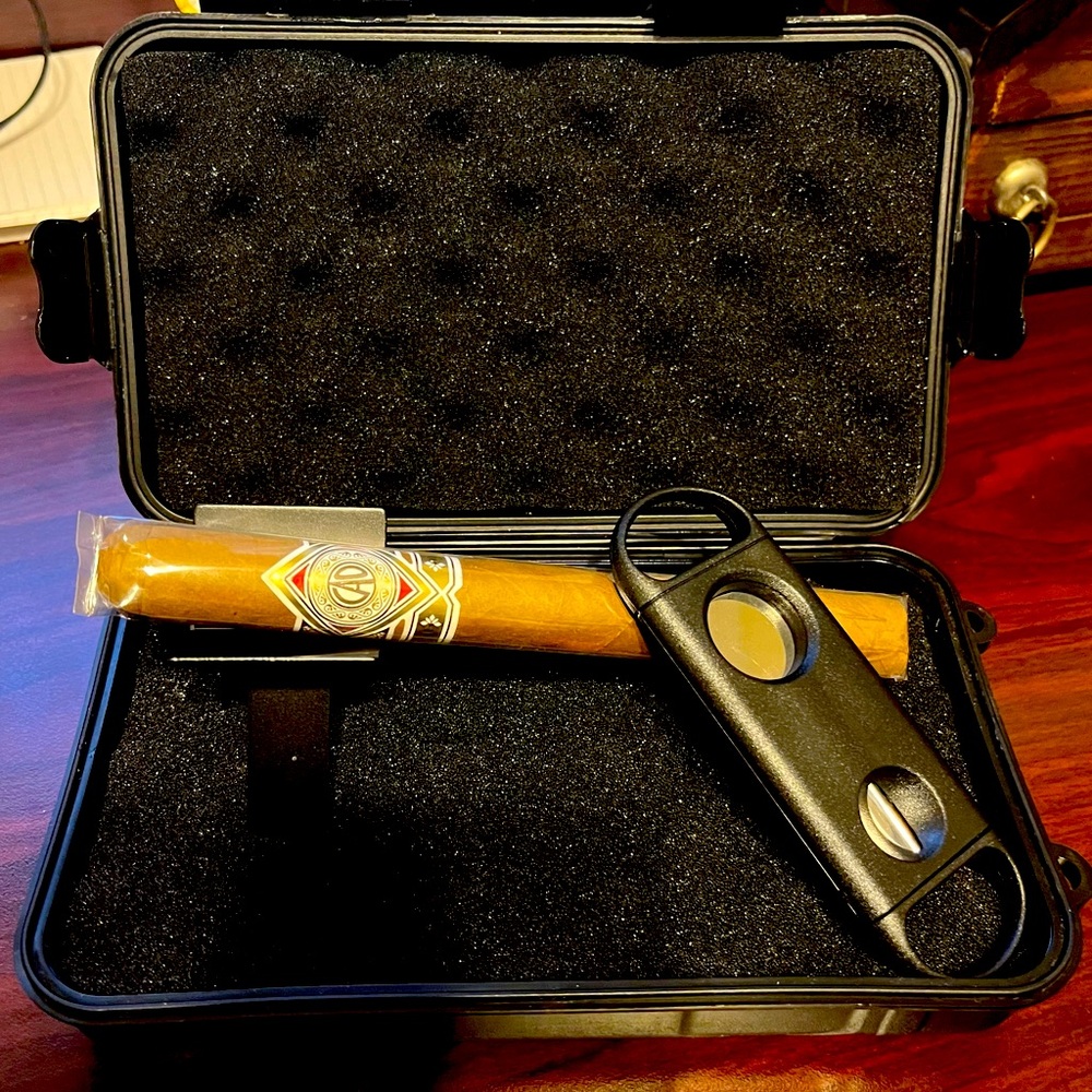 Beginner Cigar Gift Set (cigar not included)